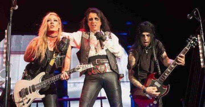 18 singers that Guns N' Roses Axl Rose listed as some of his favorites
