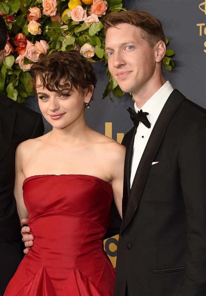 Actress Joey King engaged to boyfriend Steven Piet