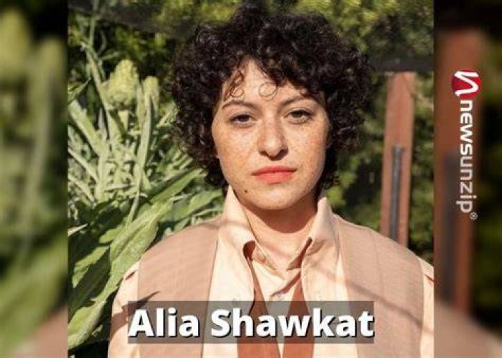 Alia Shawkat Wiki, Bio, Age, Net Worth, and Other Facts Facts Five