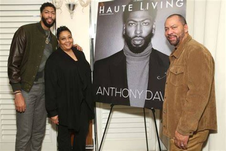 Anthony Davis Sr. &ldquo;I would never want my son to play for Boston after
