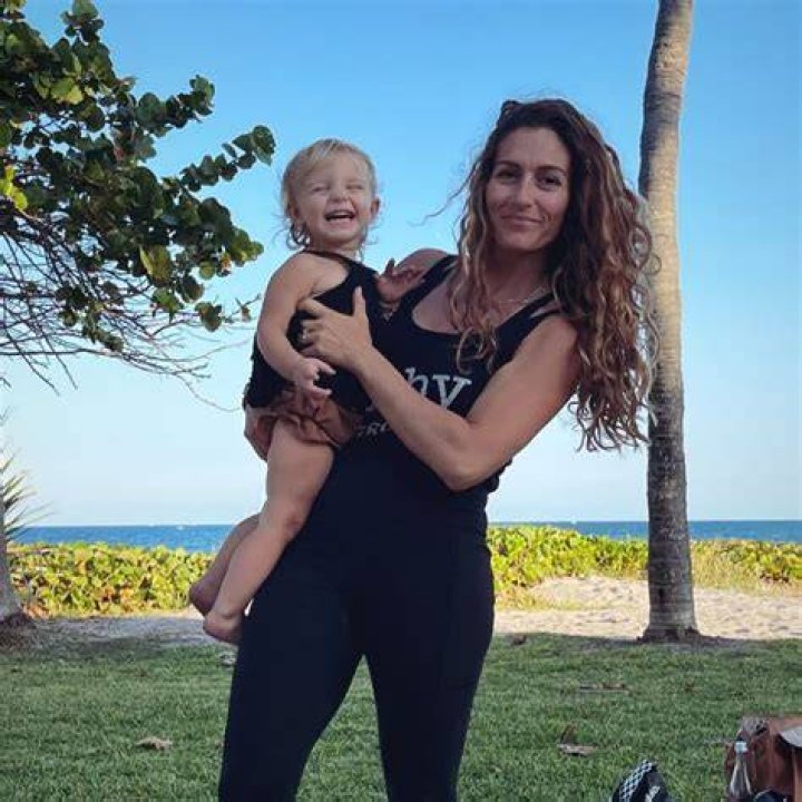 April Dubois Age, Son, Exhusband, Net Worth
