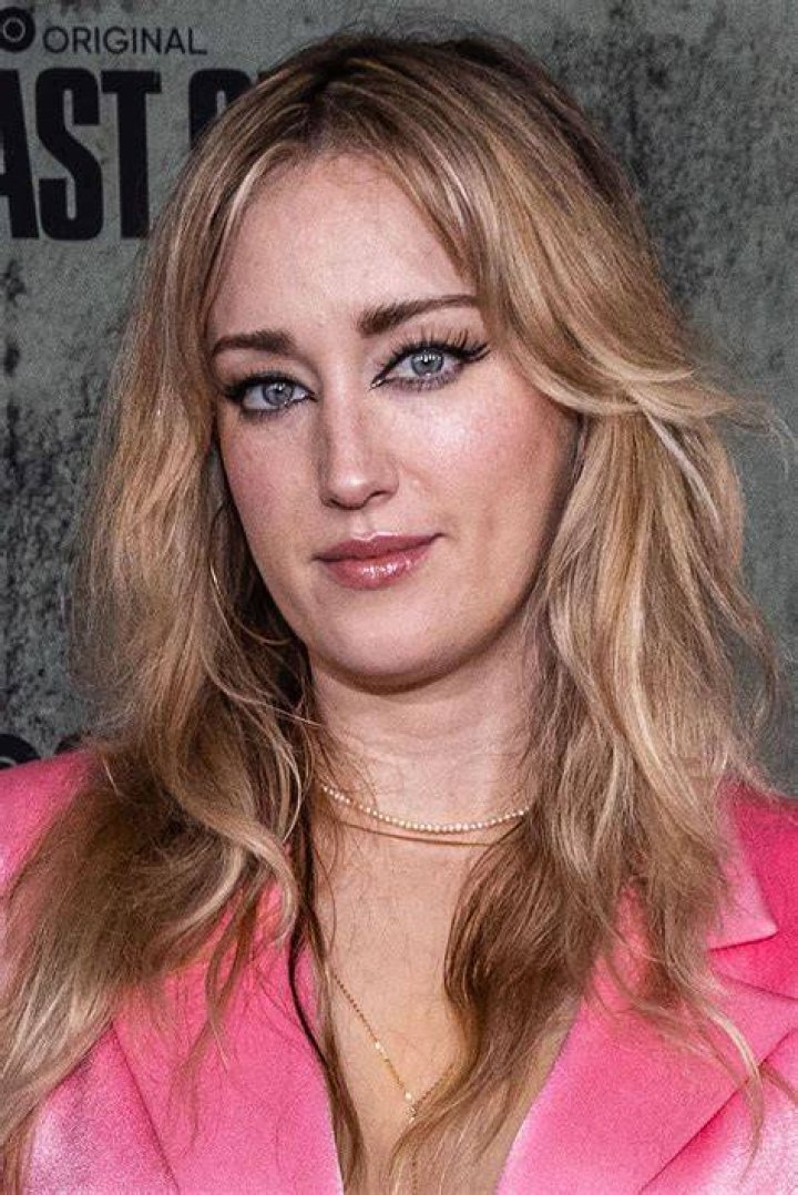 Ashley Johnson/"The Blaming of the Shrew" Online Photo Galleries