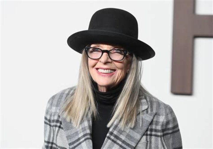 Bildergebnis f&uuml;r diane keaton 2018 hairstyles Hair styles, Mom