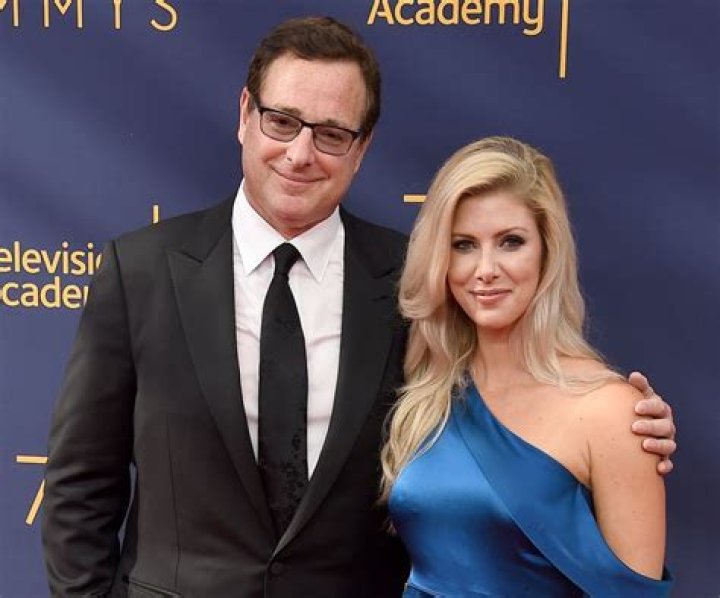 Bob Saget Marries Kelly Rizzo See Their Stunning Wedding Photos E
