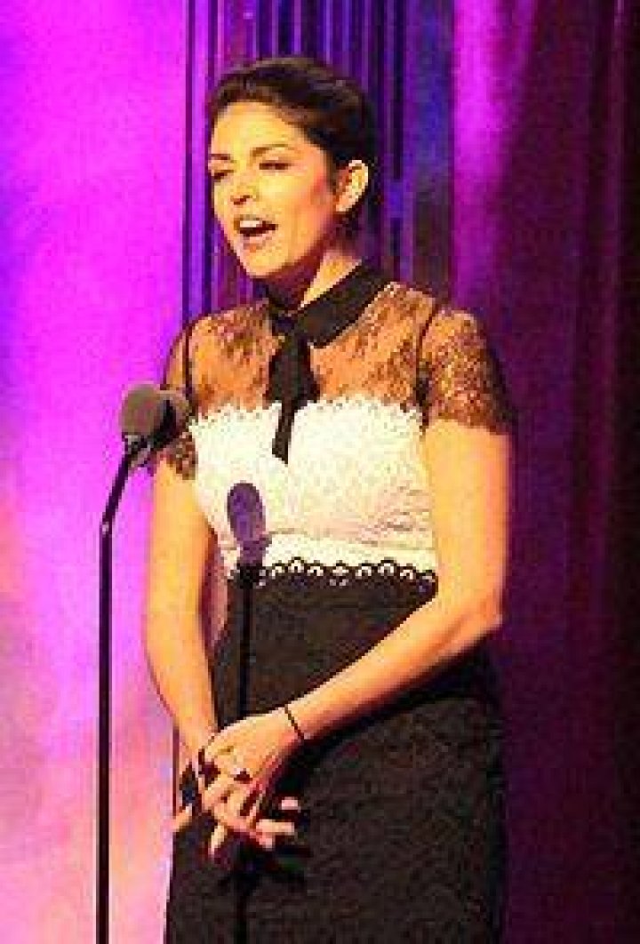Cecily Strong Wikipedia