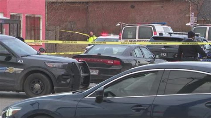 Cleveland High School Shooting A Student Was Shot Outside Cleveland HS