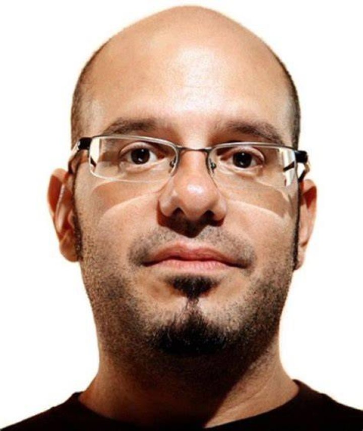 David Cross is looking to his young daughter for comedy Fronteras