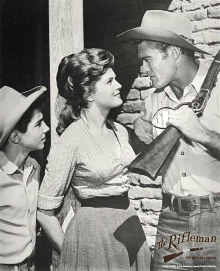 Did the Rifleman Ever Get Married on the Show