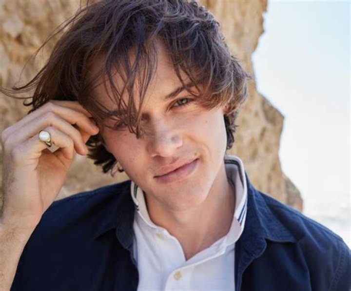 Does American Actor Christopher Briney Have Siblings? Ethnicity And
