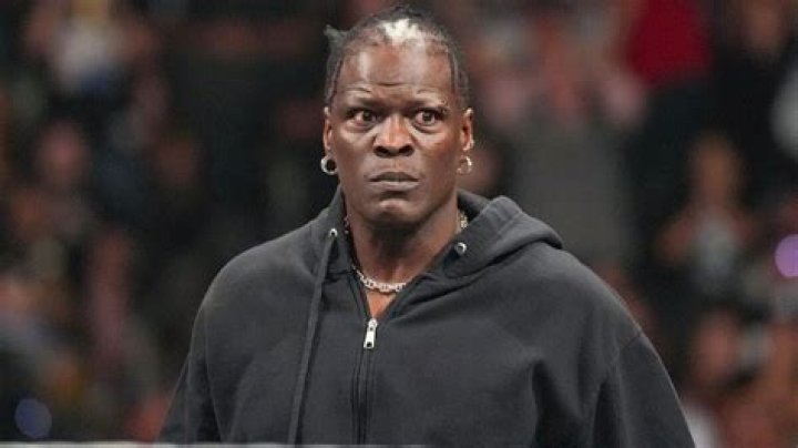 DXCLUSIVE WWE&rsquo;s RTruth AKA Ron Killings Premieres &lsquo;Set It Off&rsquo; Video