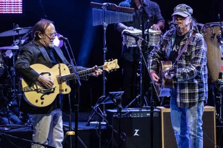 Eagles&rsquo; Joe Walsh I&rsquo;m dropping out of GOP convention show The