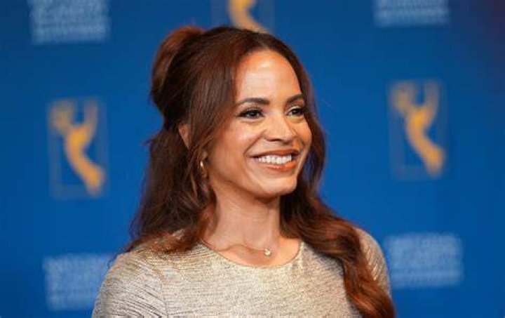 Elle Duncan Body Size Breast, Waist, Hips, Bra, Height and Weight