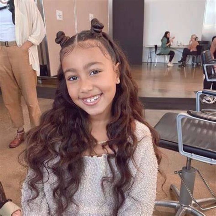 Evan Winiker (Family Member) - Age, Birthday, Bio, Facts, Family, Net Worth, Height & More