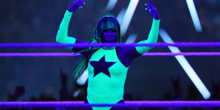 Feel The Glow Glow Wrestling, Wwe Women's Championship, Naomi Wwe