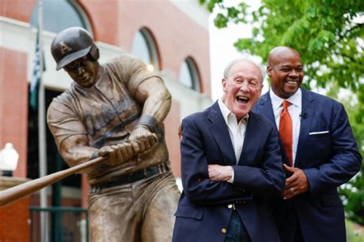GALLERY Auburn unveils statue of baseball legend Frank Thomas BVM Sports