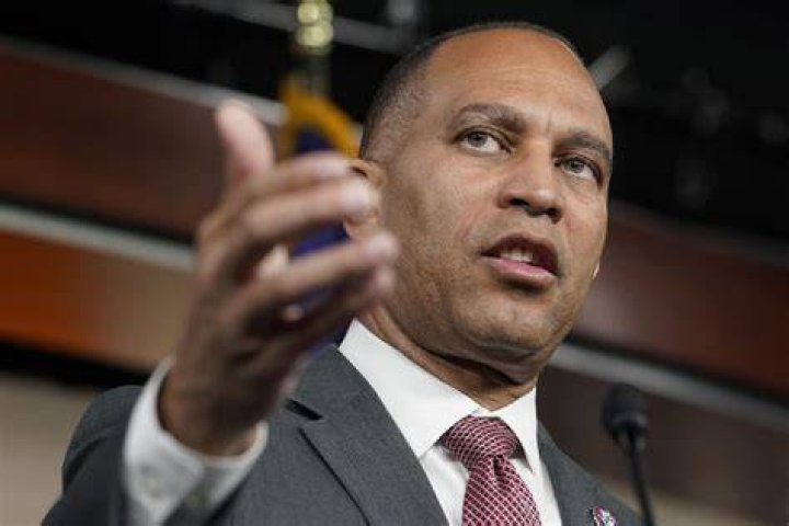 Hakeem Jeffries Is Poised to Succeed Nancy Pelosi The New York Times
