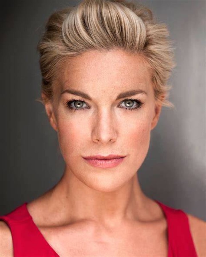 Hannah Waddingham (born November 16, 1974), British singer, actress