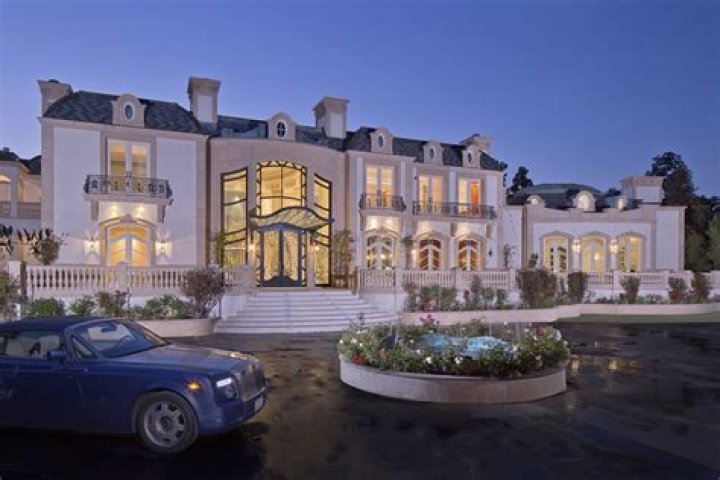 Hot Property 72M Beverly Hills Chateau &mdash; ZACH GOLDSMITH