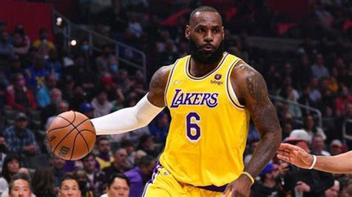 How Tall Is LeBron James' Wife, Savannah Brinson?