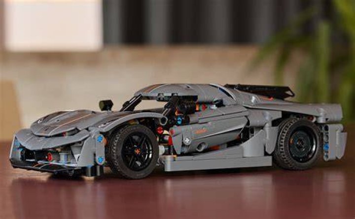 Hypercar Maker Koenigsegg to Build Much Cheaper Supercar in 2020 Wheel