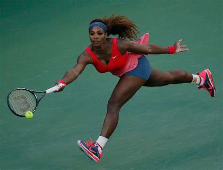 &iquest;Cu&aacute;nto mide Serena Williams? Real height