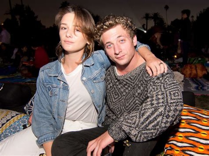 Jeremy Allen White and Addison Timlin 2023 Golden Globes POPSUGAR