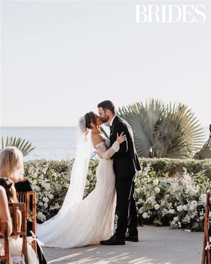 KatherineHeiglandJoshKelley (1702&times;2560) Celebrity weddings