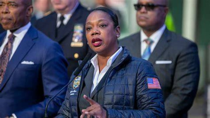 Keechant Sewell resigns Who will replace NYC police commissioner