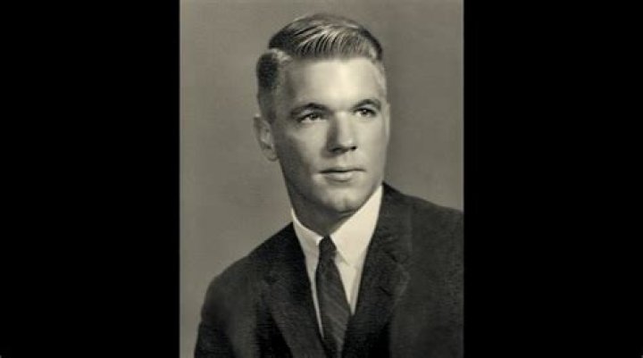 Lee Garlington