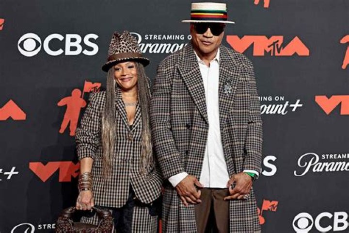 LL Cool J & Wife Simone Smith Celebrate 25 Years Married "We Celebrate