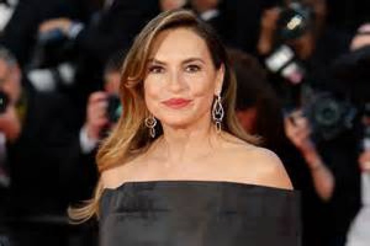 Mariska Hargitay photo 50 of 82 pics, wallpaper photo 492615 ThePlace2