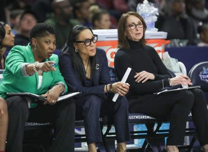 Meet Lisa Boyer, the NBA&rsquo;s real first female volunteer assistant coach