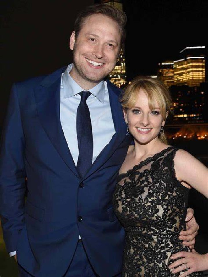 Melissa Rauch And Husband Hot Sex Picture