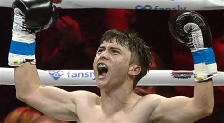 Michael Reeves Height, Age, Net Worth, Girlfriend, Boxing! Gossips Diary
