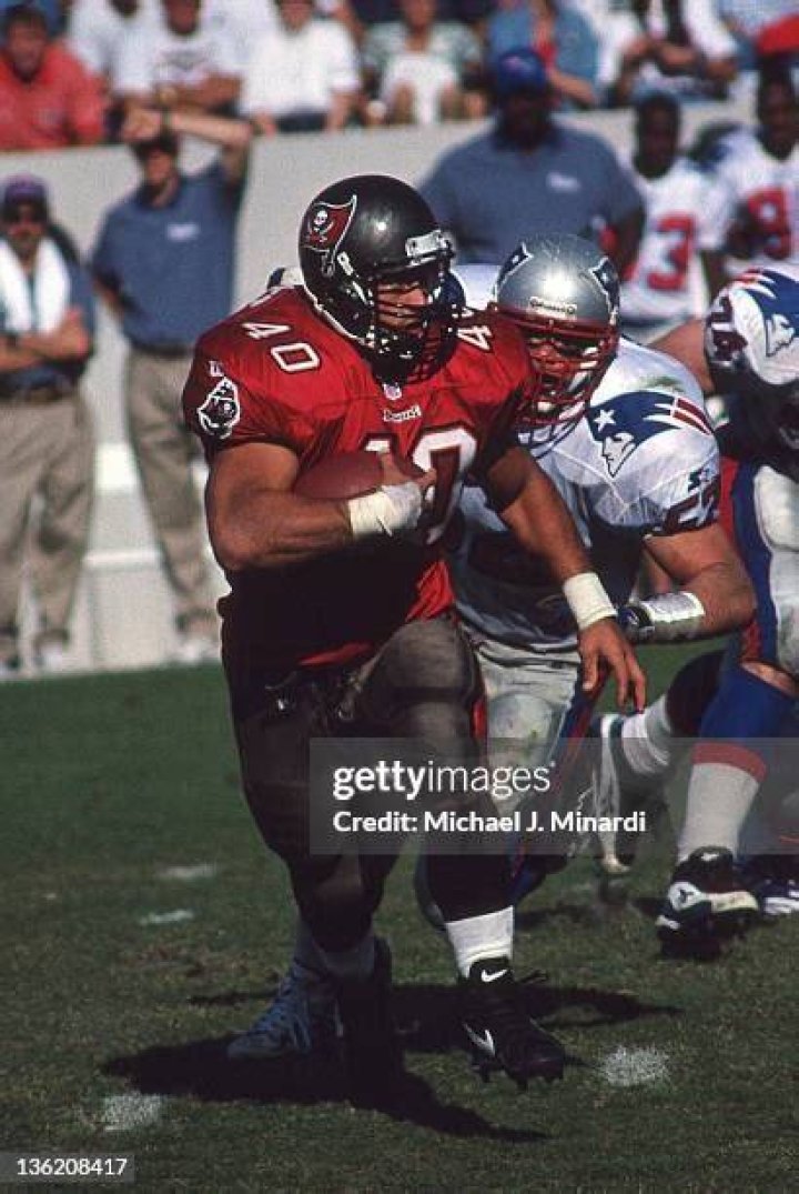 Mike Alstott Buccaneers football, Nfl football players, Tampa bay