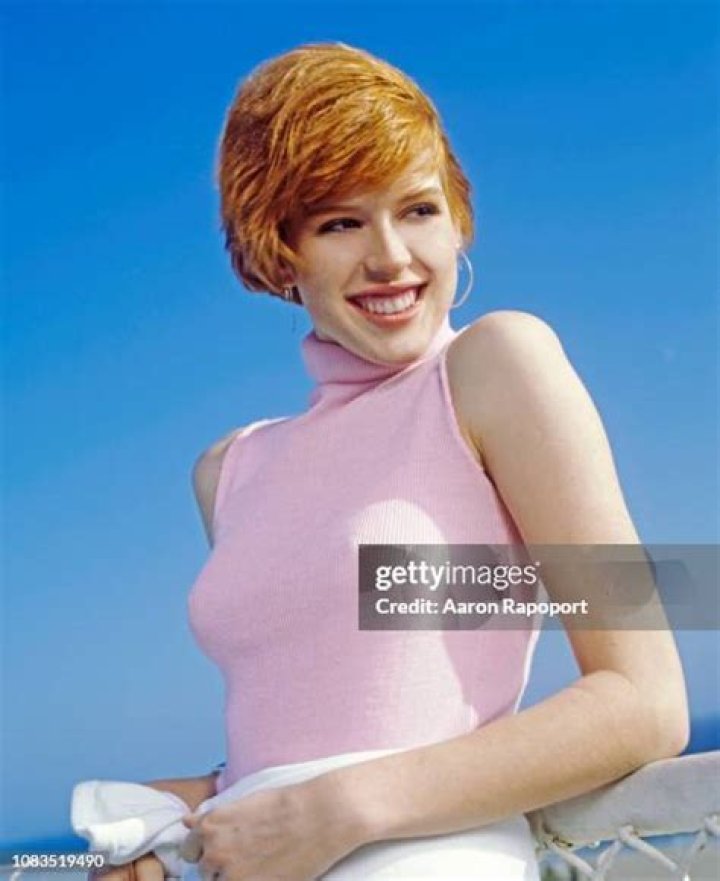 Molly Ringwald's Relationships: A Journey Through Love, Loss, And Self-Discovery