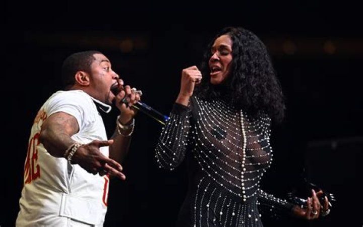 Momma Dee Body: Unlocking Confidence And Challenging Beauty Standards