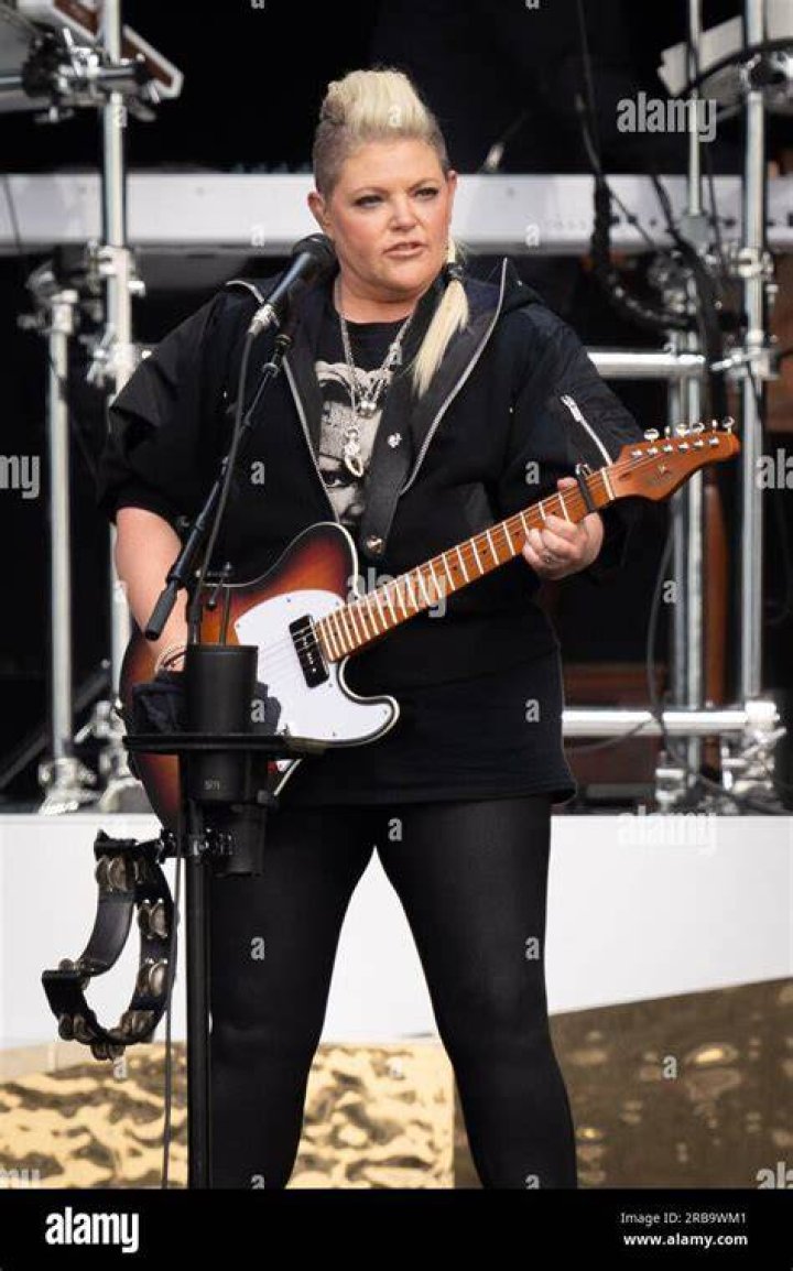 Natalie Maines: Uncovering The Secrets Of Her Marriage