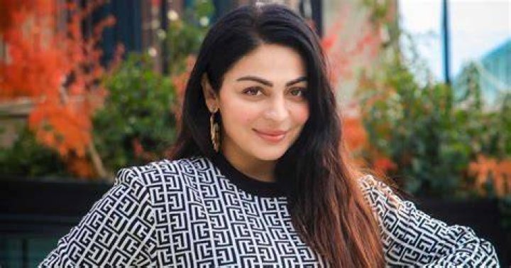 Neeru Bajwa Biography, Age, Height, Family Punjabi Celebrities