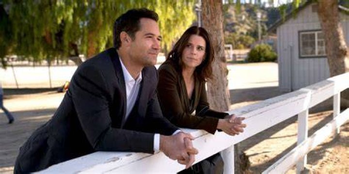 Neve Campbell Eleanora Sena