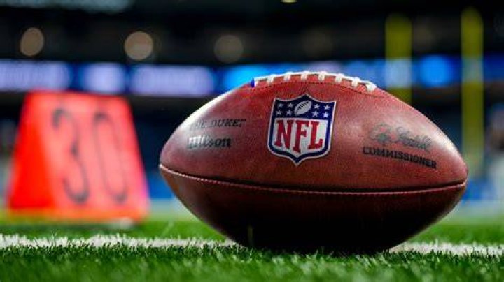 NFL's Brandon Copeland is teaching 'Life 101,' a money class, at Penn