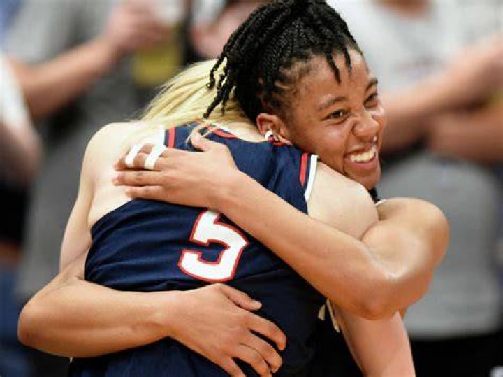 No. 2 UConn wins without Auriemma, routs Oklahoma 9753