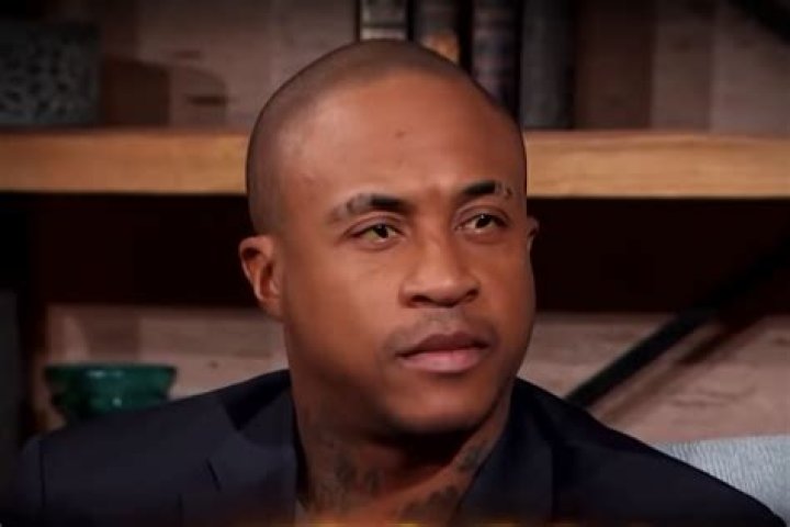 Orlando Brown Wears Snake Eye Contacts for Dr. Phil Intervention 7