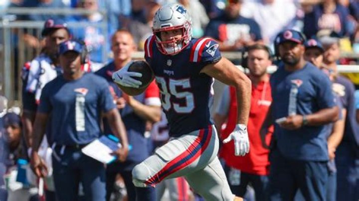 Patriots Notebook Hunter Henry getting an MRI on shoulder, David