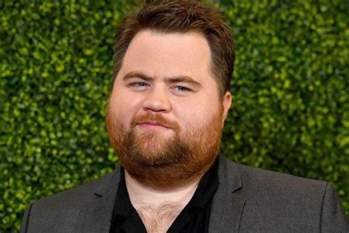 Paul Walter Hauser's Gay Rumor & His Life with His Wife