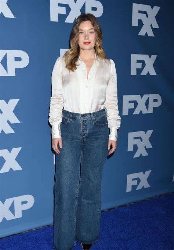 Rachel Keller Style, Clothes, Outfits and Fashion &bull; CelebMafia