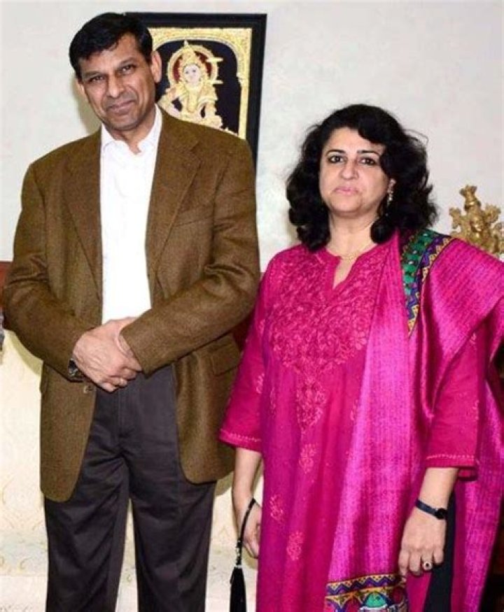Raghuram Rajan Biography, Age, Wife, Family, Education, Career, Net