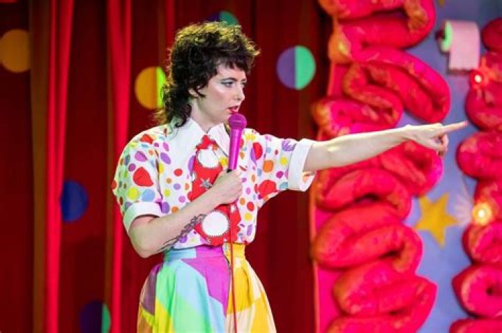 Sarah &ldquo;Squirm&rdquo; Sherman goes all out "sliming" standup comedy Medill