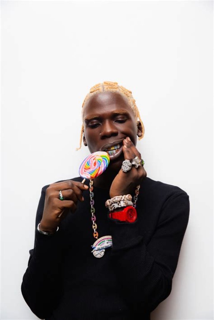 Seyi Vibez's HatTrick A Masterstroke In StreetPop Sensation &raquo; Yours