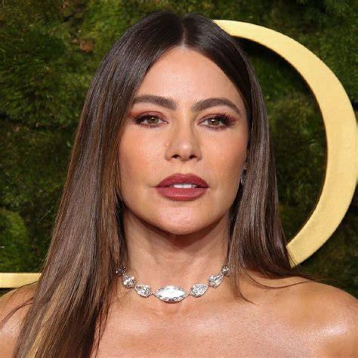 Sof&iacute;a Vergara from Celebrity Mean Tweets From Jimmy Kimmel Live! E! News